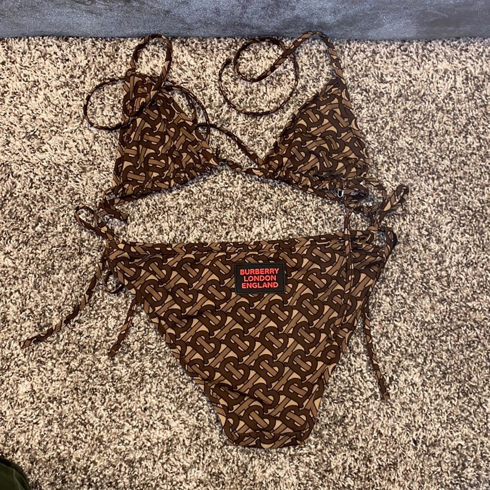 Burberry bikini